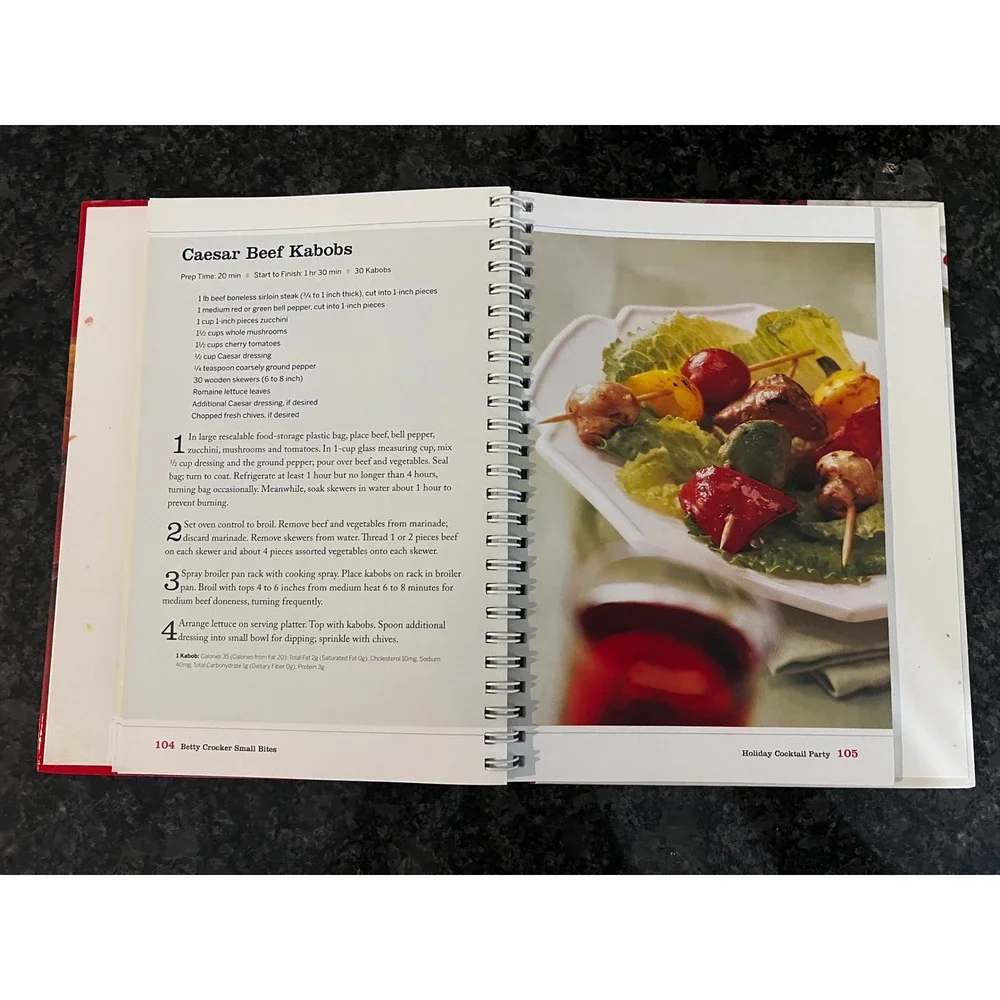 Betty Crocker Small Bites Cookbook 100 Recipes Spiral‎ Bound 2008